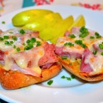 Open-Face Ham and Cheddar Sandwiches