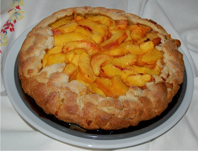 peaches, peach, tart, tarts, pie, dessert, nectarines