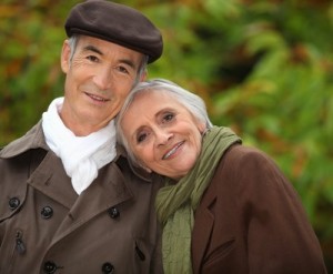 old couple, grandparents, how to keep grandparents close