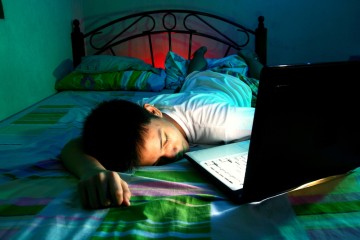 screen time, kids and sleep