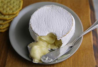 Their Camembert (bloomy rind) cheese is made from unhomogenized whole milk and is produced in the Hudson Valley Region of NY.