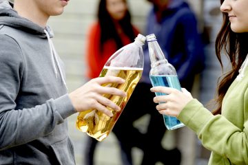 teens drinking alcohol