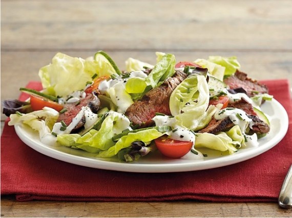 salad, steak, tenderloin, tomatoes, cucumbers, horseradish, horseradish dressing
