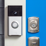 RING: A Doorbell You Answer from Your Smartphone